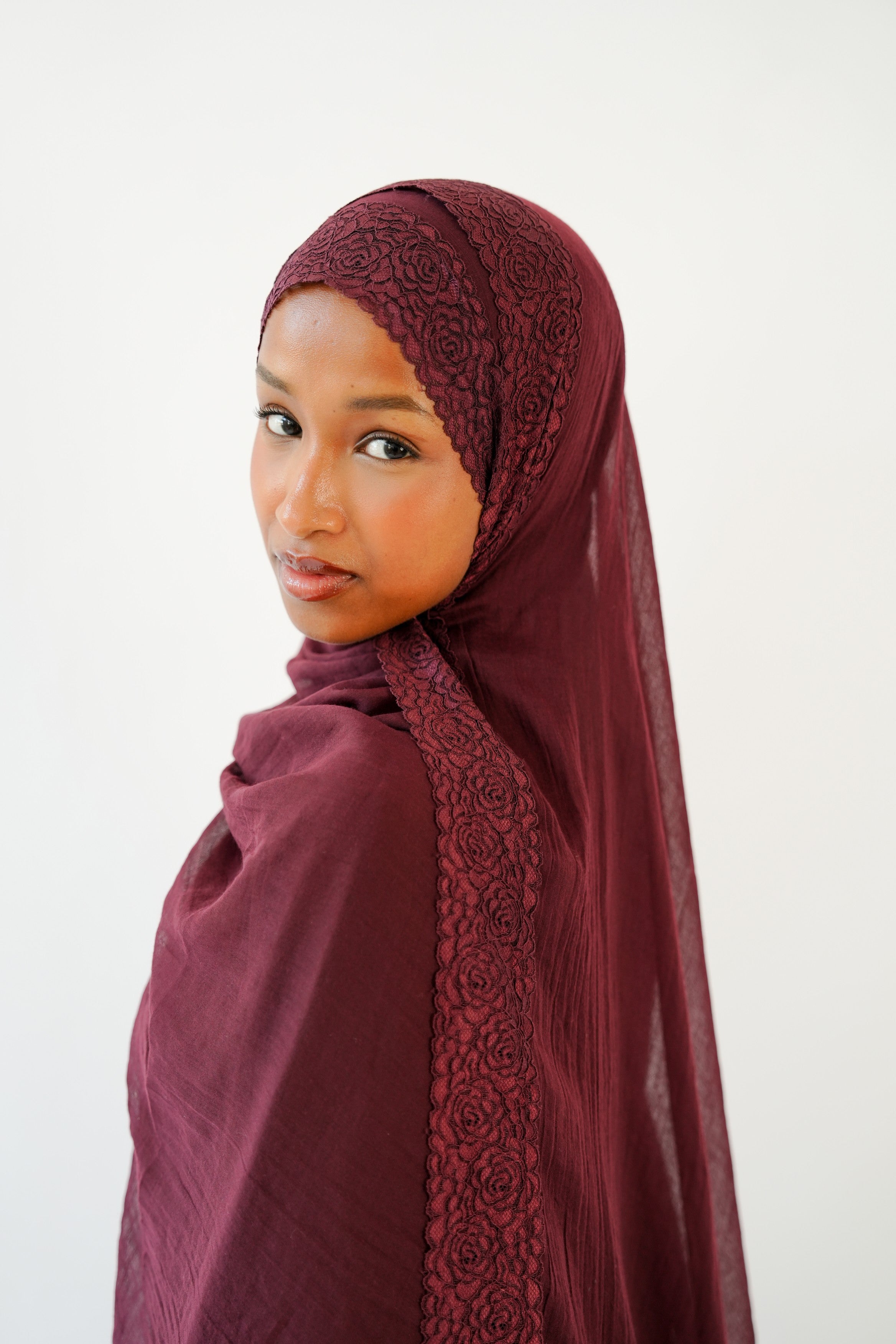 Mulberry lace modal hijab