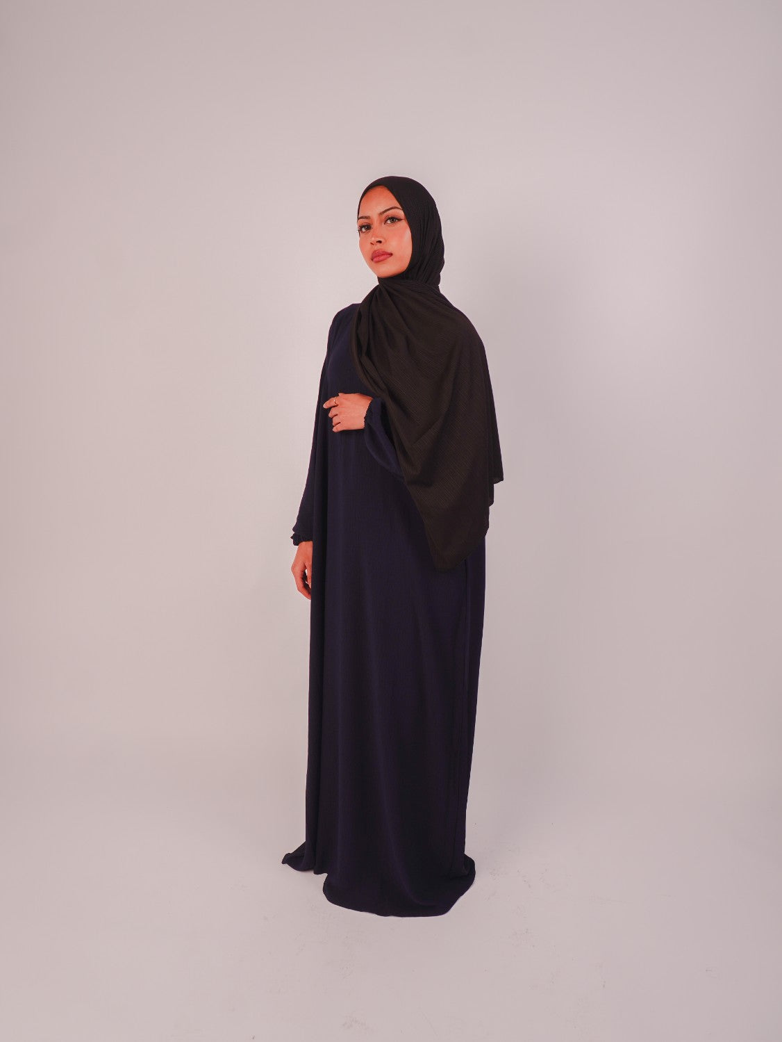 Plain Closed Abaya - Black