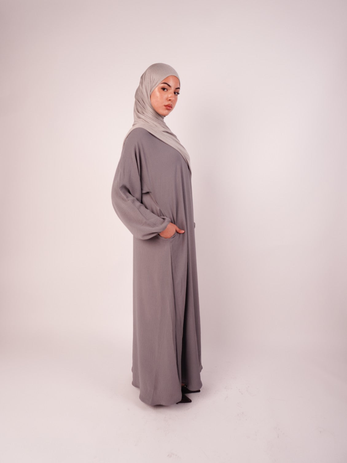 Plain Closed Abaya - Light Grey