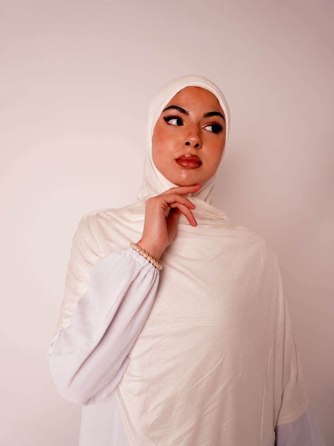 Emirati Premium Jersey Hijab Off White