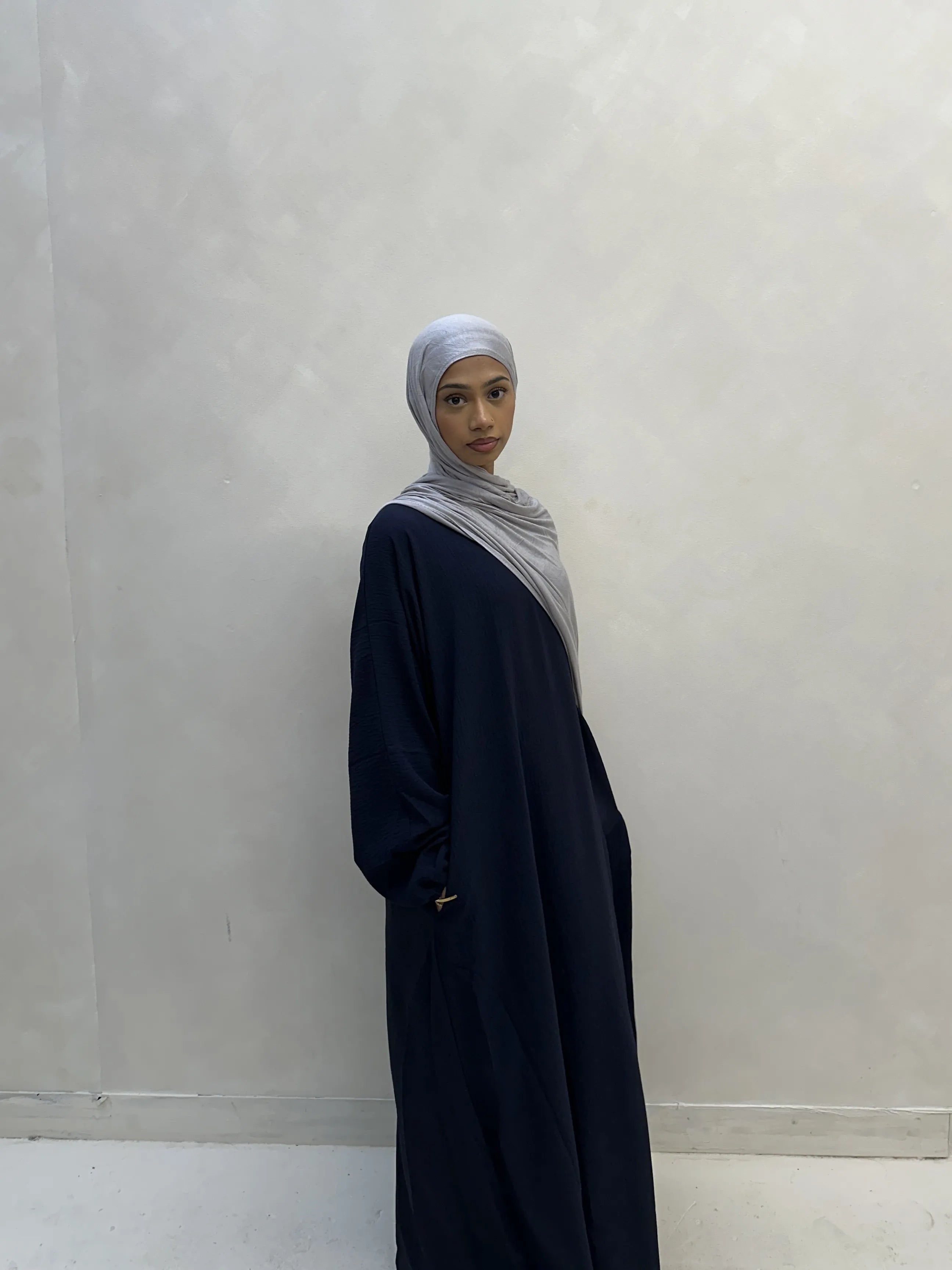 Plain Closed Abaya - Navy